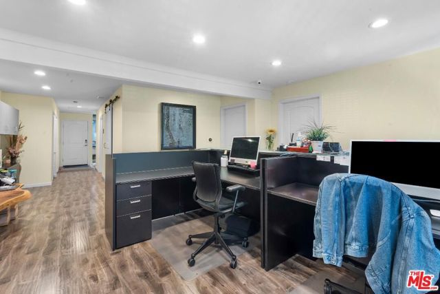 1611 6th Avenue, Los Angeles, CA 90019