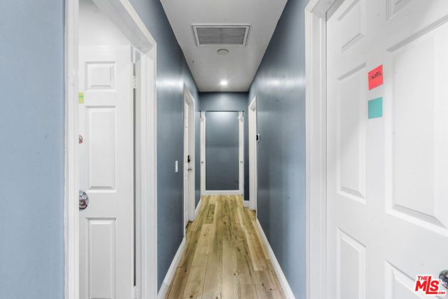 1611 6th Avenue, Los Angeles, CA 90019