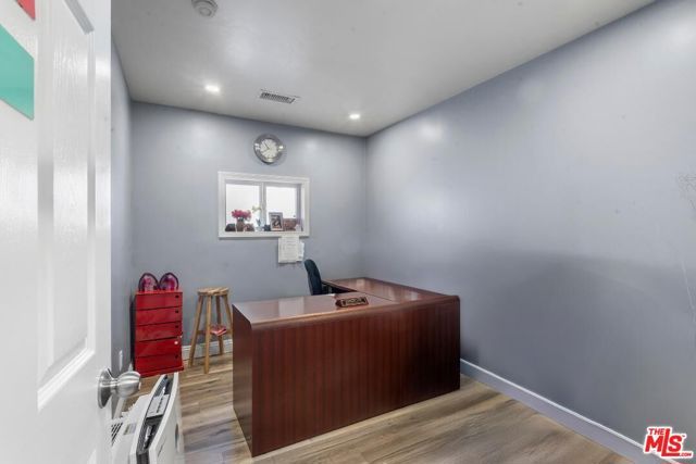 1611 6th Avenue, Los Angeles, CA 90019