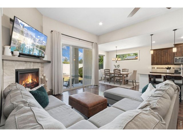 5215 Crabapple Ct, Loveland, CO 80538