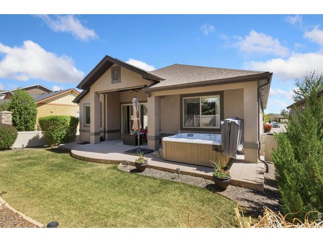 5215 Crabapple Ct, Loveland, CO 80538