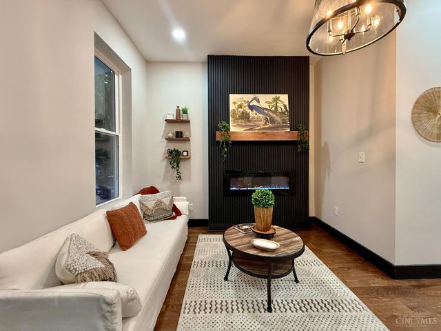 4220 Williamson Place, Cincinnati, OH 45223