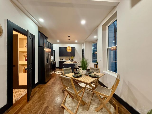 4220 Williamson Place, Cincinnati, OH 45223