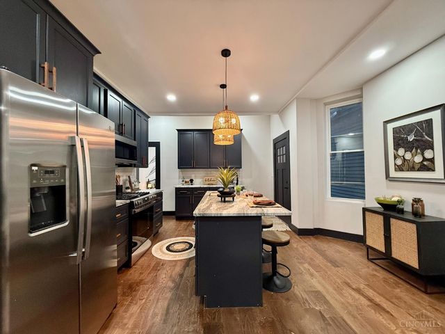 4220 Williamson Place, Cincinnati, OH 45223