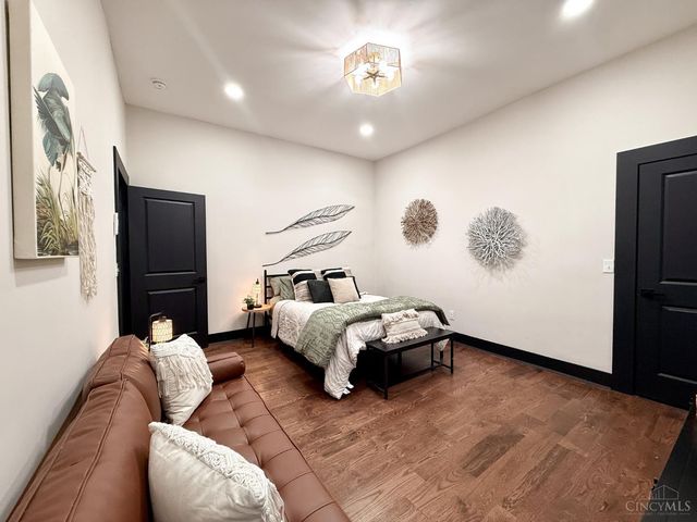 4220 Williamson Place, Cincinnati, OH 45223