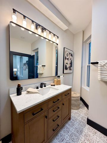 4220 Williamson Place, Cincinnati, OH 45223