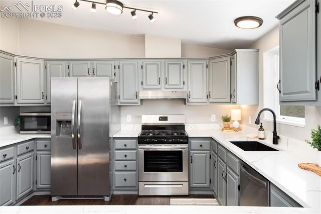 11100 Haskel Creek Road, Larkspur, CO 80118