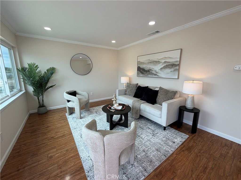 3112 Luna, San Diego, CA 92117 — exterior