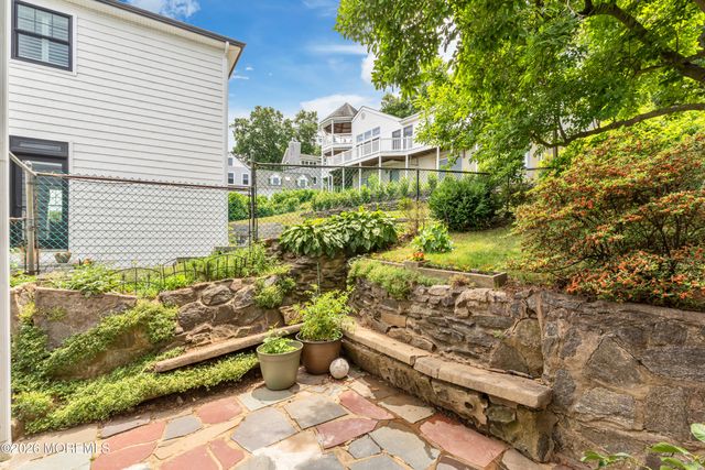 1 Lighthouse Road, Highlands, NJ 07732