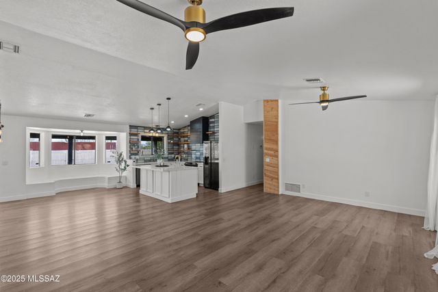 741 Via Vanilla, Rio Rico, AZ 85648