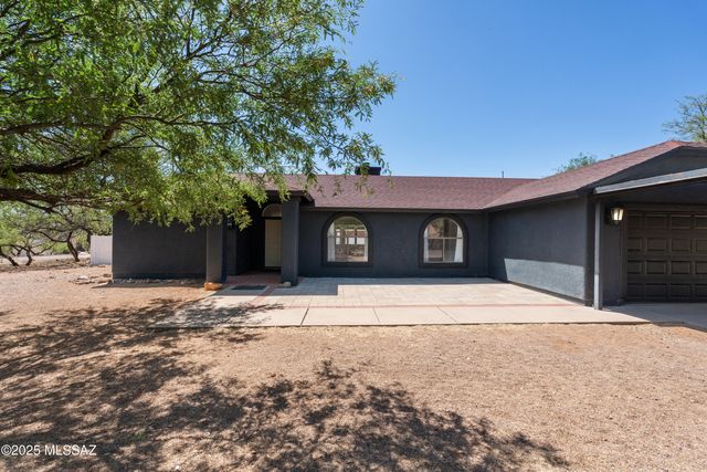 741 Via Vanilla, Rio Rico, AZ 85648