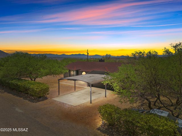 741 Via Vanilla, Rio Rico, AZ 85648