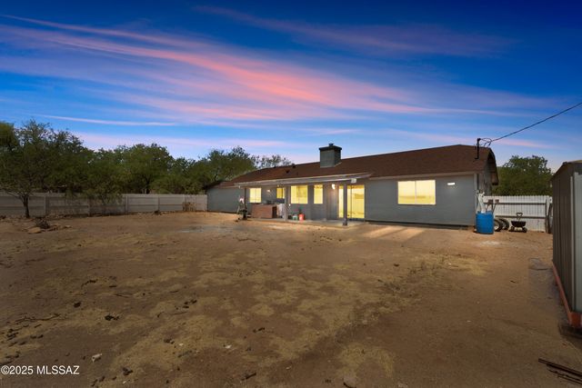 741 Via Vanilla, Rio Rico, AZ 85648