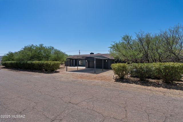 741 Via Vanilla, Rio Rico, AZ 85648
