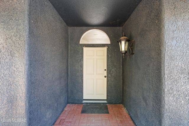 741 Via Vanilla, Rio Rico, AZ 85648