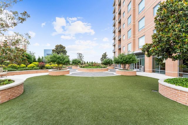 2207 Bancroft Street 1104, Houston, TX 77027
