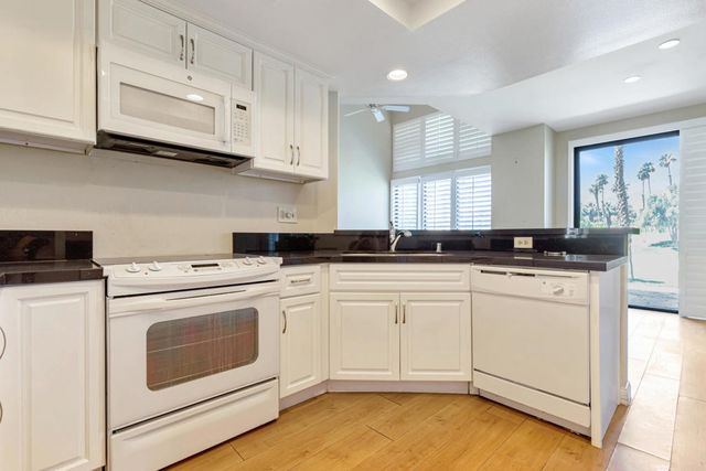 38423 Nasturtium Way, Palm Desert, CA 92211