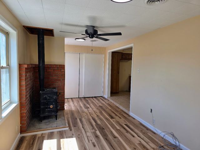 115 W Duncan Avenue, Mertzon, TX 76941