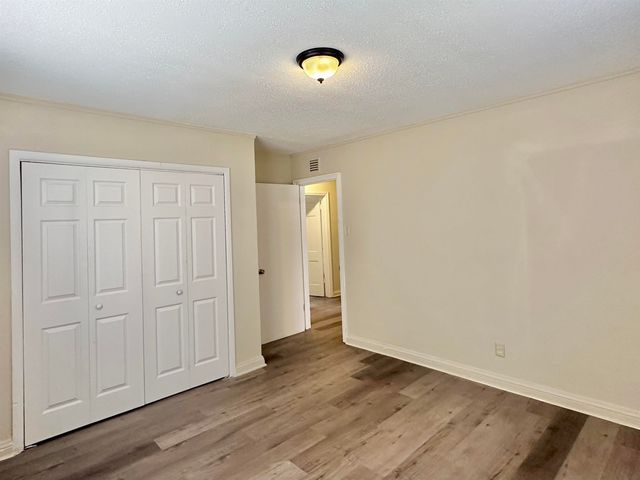 2195 CARNES AVE, Memphis, TN 38114