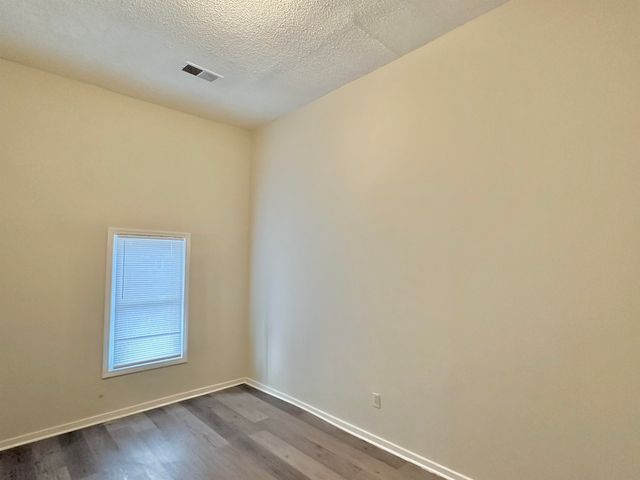 2195 CARNES AVE, Memphis, TN 38114