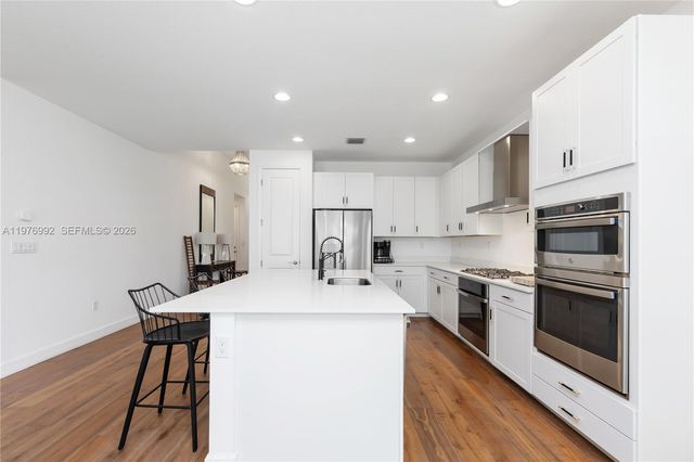 19510 Broad Shore Walk, Loxahatchee, FL 33470