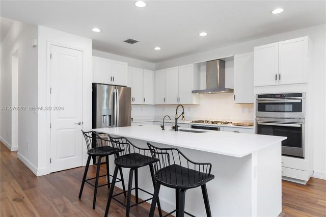 19510 Broad Shore Walk, Loxahatchee, FL 33470