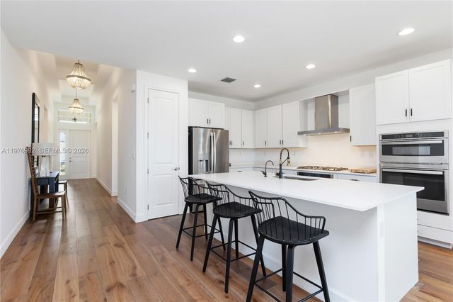 19510 Broad Shore Walk, Loxahatchee, FL 33470