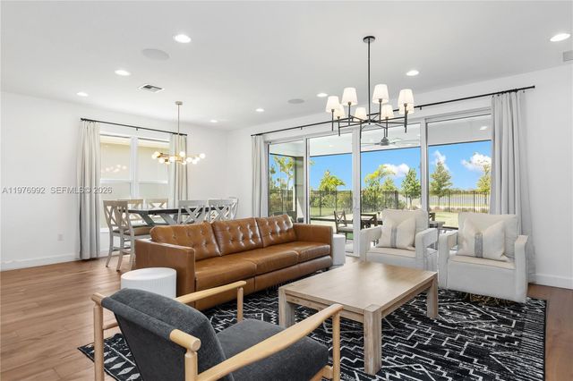 19510 Broad Shore Walk, Loxahatchee, FL 33470