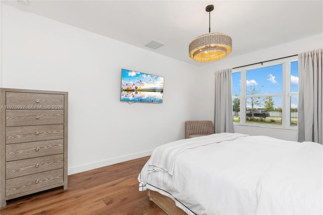 19510 Broad Shore Walk, Loxahatchee, FL 33470