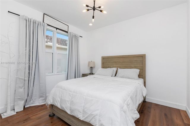 19510 Broad Shore Walk, Loxahatchee, FL 33470