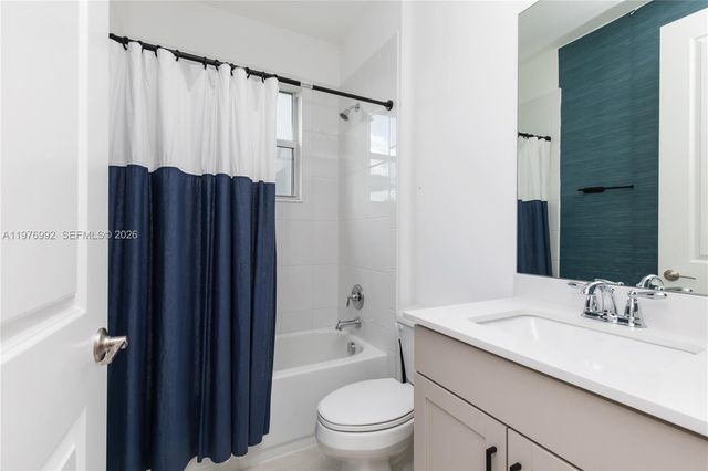 19510 Broad Shore Walk, Loxahatchee, FL 33470