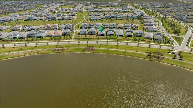 19510 Broad Shore Walk, Loxahatchee, FL 33470