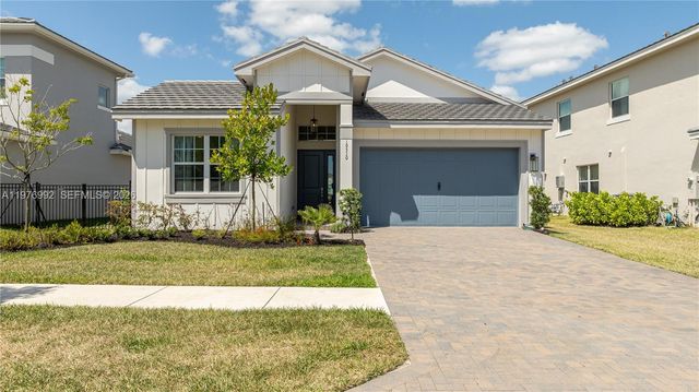 19510 Broad Shore Walk, Loxahatchee, FL 33470