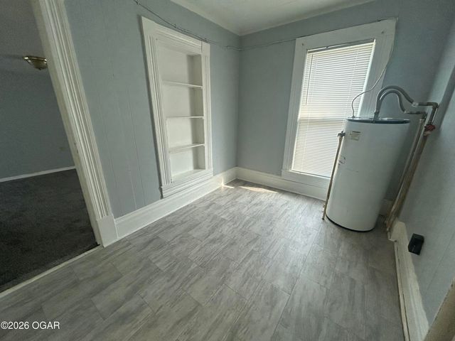 1017 W Daugherty Street, Webb City, MO 64870