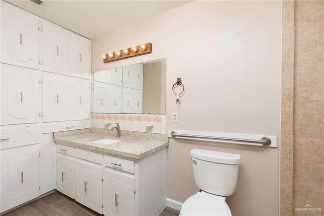 2504 Pecan Avenue, Mcallen, TX 78501