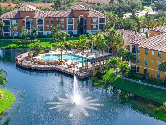 8377 38TH STREET CIRCLE E 106, Sarasota, FL 34243