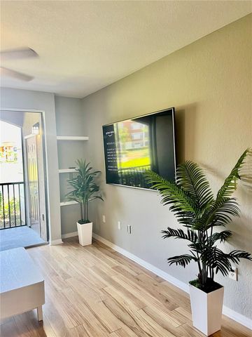 8377 38TH STREET CIRCLE E 106, Sarasota, FL 34243