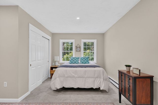 888 Walnut Plain Rd, Rochester, MA 02770
