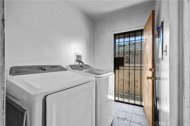 1544 S Burnside, Los Angeles, CA 90019