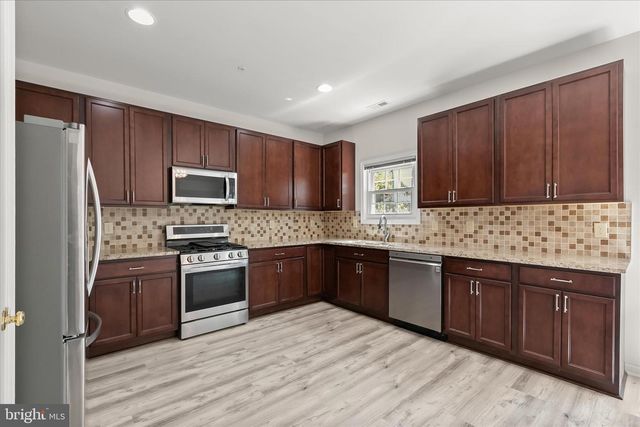 7911 BENT BOUGH RD, Severn, MD 21144