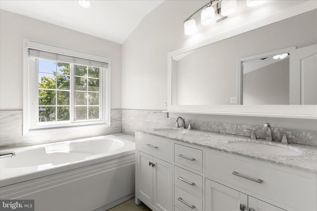7911 BENT BOUGH RD, Severn, MD 21144