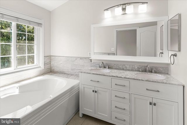 7911 BENT BOUGH RD, Severn, MD 21144