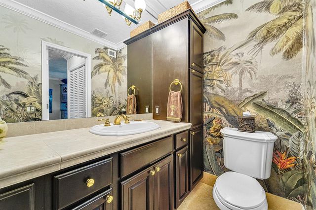 1201 S Riverside Drive 201, Pompano Beach, FL 33062