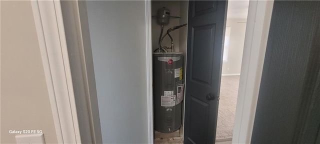 9008 Indiana Avenue, Kansas City, MO 64132