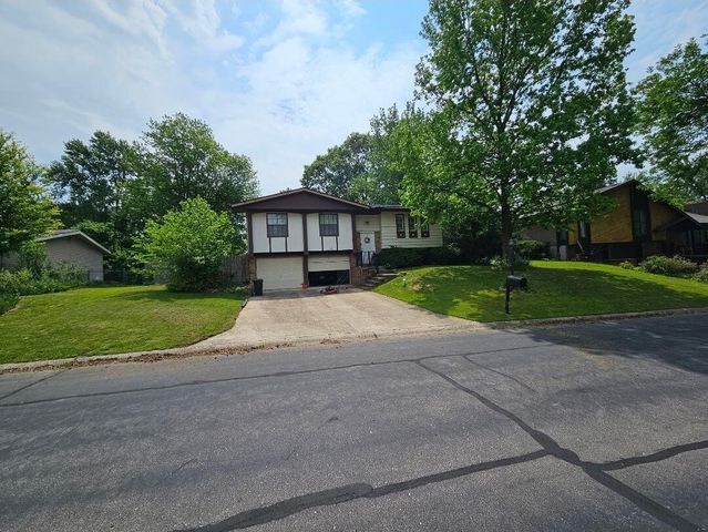 1410 S PICKFORD PL, Columbia, MO 65203