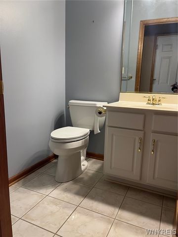 7305 Windsor Drive, Wheatfield, NY 14120