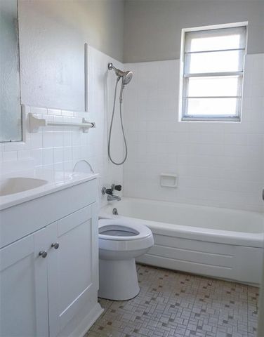 5360 NW Columbia Avenue, Lawton, OK 73505