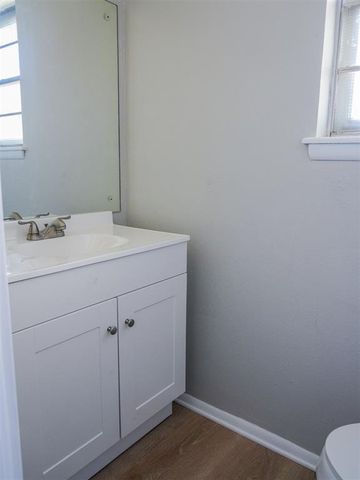 5360 NW Columbia Avenue, Lawton, OK 73505