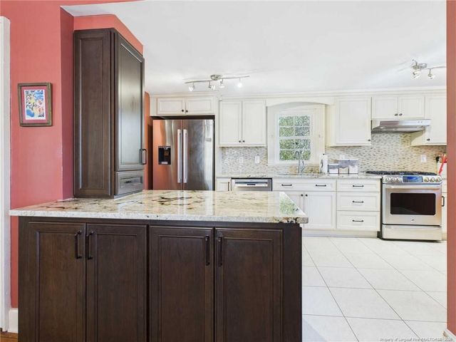 524 Carthage Street, Cameron, NC 28326