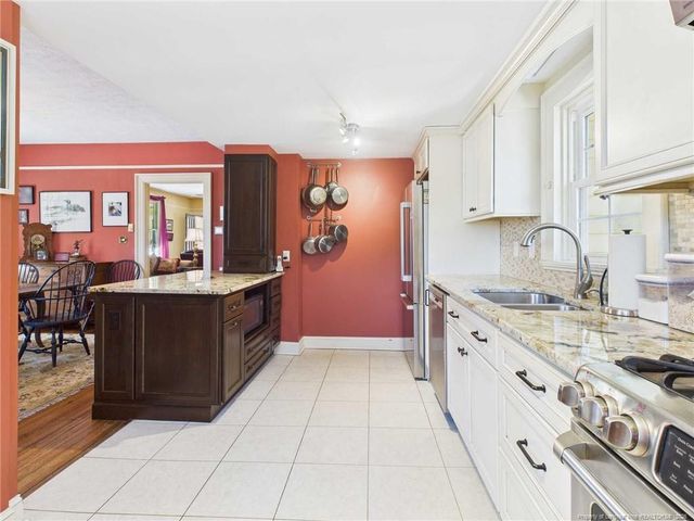 524 Carthage Street, Cameron, NC 28326